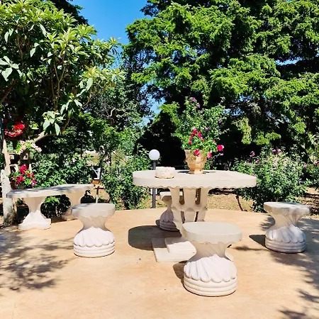 Trulli Pietra Viva Holiday home Alberobello